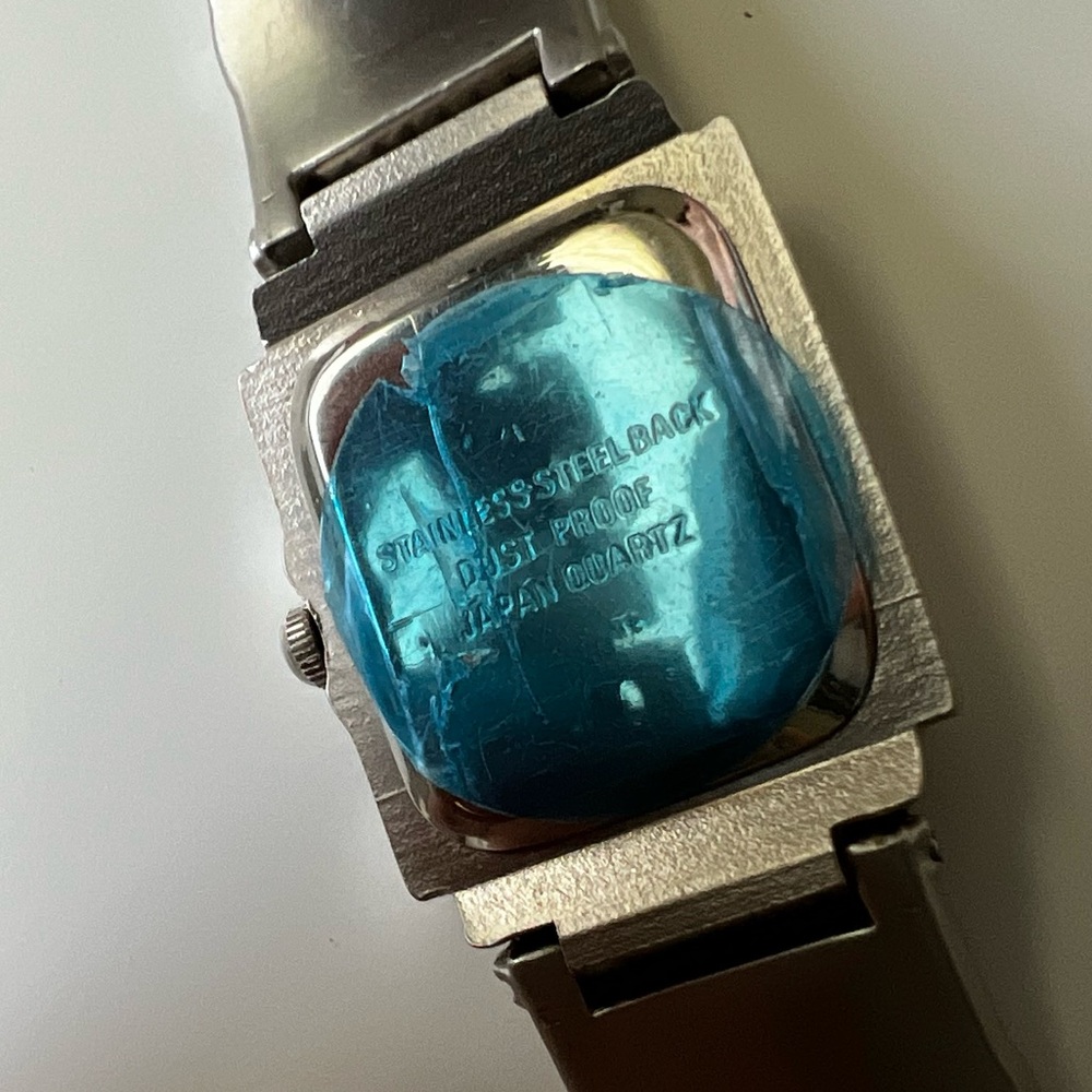 Classique Vintage Silver Quartz Men’s Watch (Tested/Working) - Picture 6 of 6